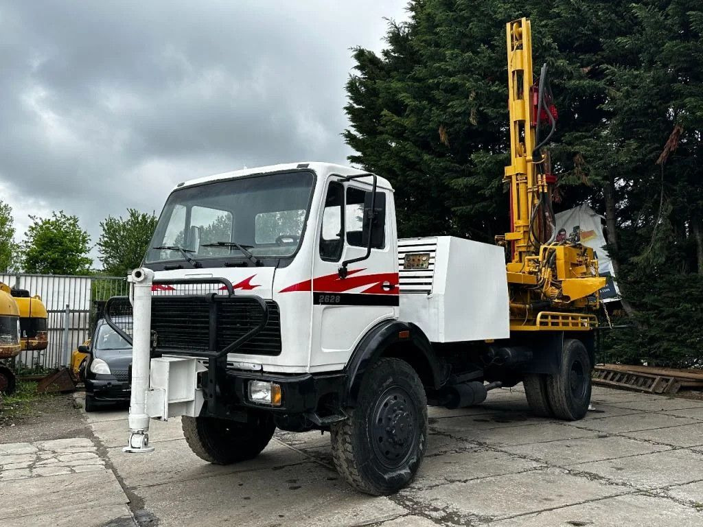 Mercedes-Benz 2028 4X4 DRILLING RIG WIRTH 250M I Mercedes-Benz 2028 4X4 DRILLING RIG WIRTH - Perforadora: foto 2 Mercedes-Benz 2028 4X4 DRILLING RIG WIRTH 250M I Mercedes-Benz 2028 4X4 DRILLING RIG WIRTH - Perforadora: foto 2