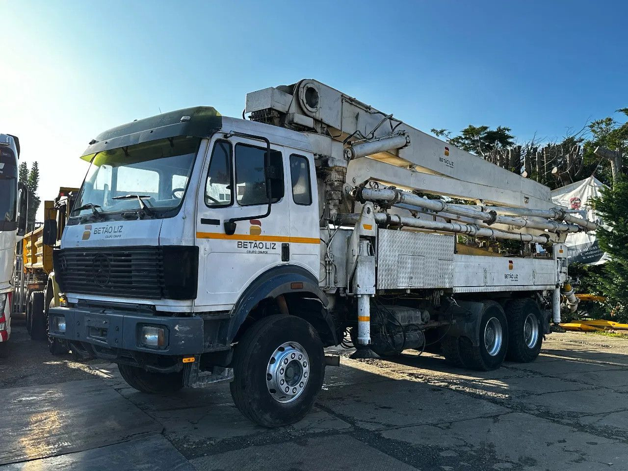 Mercedes-Benz SK 2631 6X4 LSB 36M BETONPOMP 370 BAR Mercedes-Benz SK 2631 6X4 LSB 36M BETONPOMP 370 BAR - Camión hormigonera con bomba: foto 2 Mercedes-Benz SK 2631 6X4 LSB 36M BETONPOMP 370 BAR Mercedes-Benz SK 2631 6X4 LSB 36M BETONPOMP 370 BAR - Camión hormigonera con bomba: foto 2