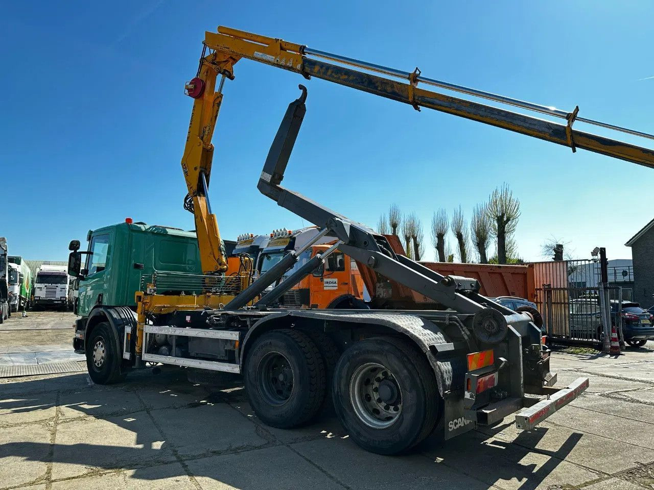 Scania P114-380 6X2 Ampirol + Heila 13000 5T Crane Manu - Camión portacontenedore/ Intercambiable: foto 3 Scania P114-380 6X2 Ampirol + Heila 13000 5T Crane Manu - Camión portacontenedore/ Intercambiable: foto 3