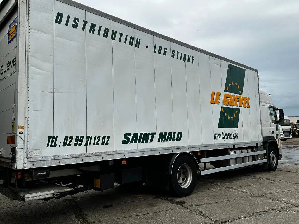 Volvo FM 330 4X2 BOX Spring/Air EURO5 Double Airco Ret - Camión caja cerrada: foto 4 Volvo FM 330 4X2 BOX Spring/Air EURO5 Double Airco Ret - Camión caja cerrada: foto 4