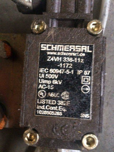 2XPosition Switch for Linde K15-4, and Still M15-4 - Conmutador en la columna de dirección para Equipo de manutención: foto 3 2XPosition Switch for Linde K15-4, and Still M15-4 - Conmutador en la columna de dirección para Equipo de manutención: foto 3