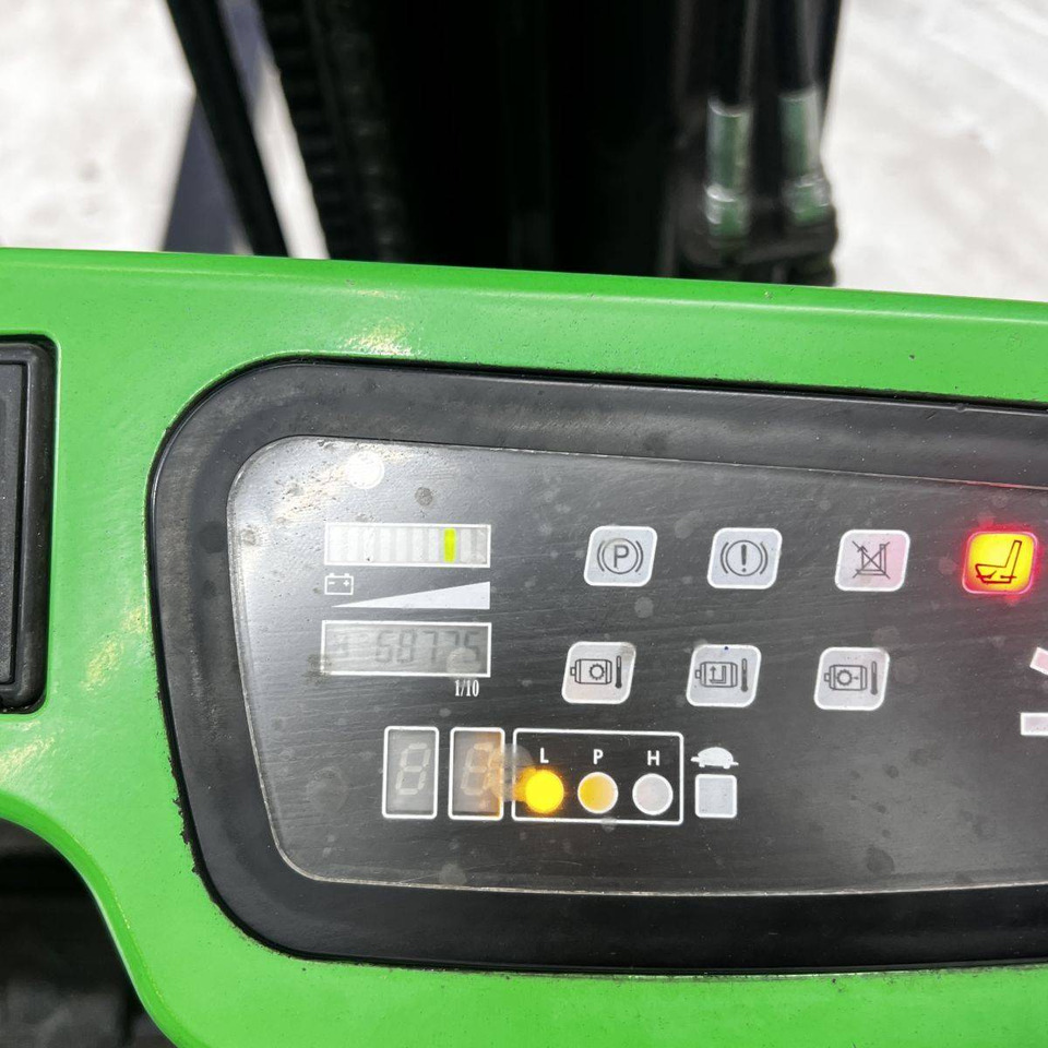 Carretilla elevadora eléctrica Cesab Blitz 315 AC: foto 7 Carretilla elevadora eléctrica Cesab Blitz 315 AC: foto 7