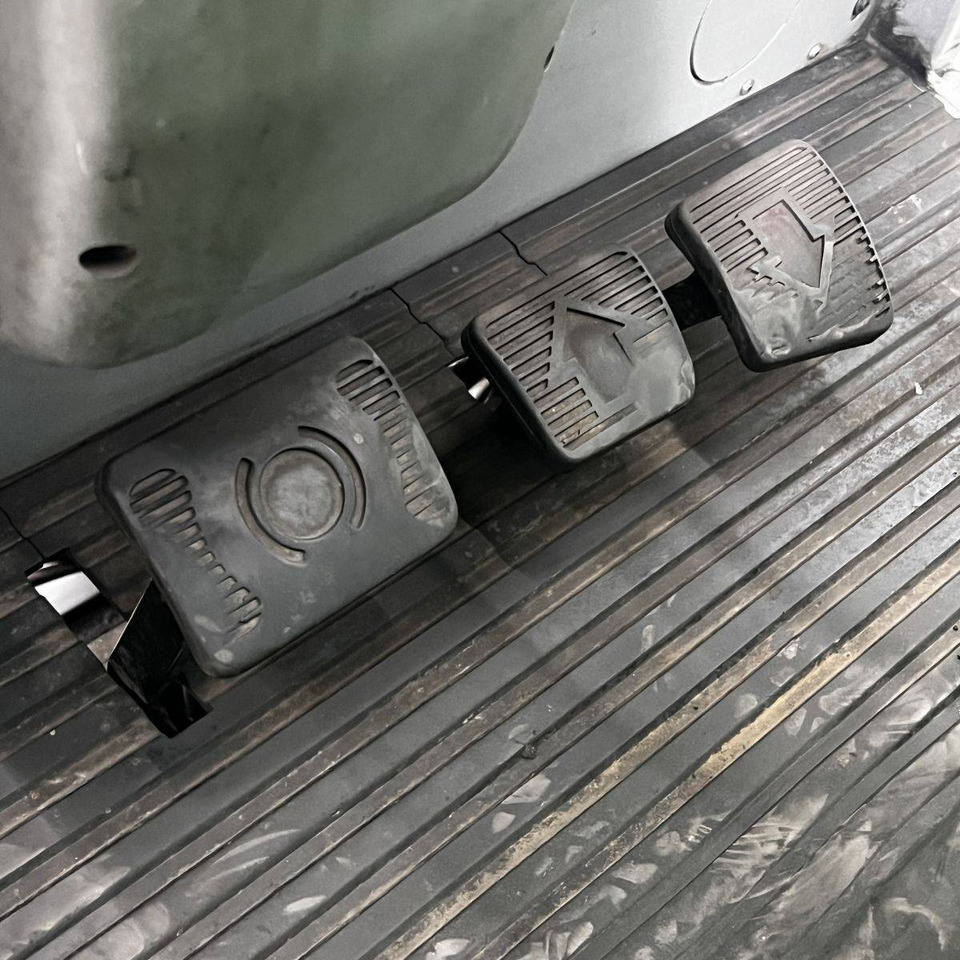 Carretilla elevadora eléctrica Cesab Blitz 315 AC: foto 8 Carretilla elevadora eléctrica Cesab Blitz 315 AC: foto 8