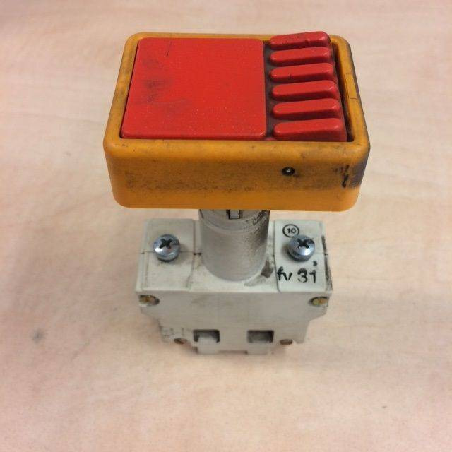 Emergency stop switch - Conmutador en la columna de dirección para Equipo de manutención: foto 1 Emergency stop switch - Conmutador en la columna de dirección para Equipo de manutención: foto 1