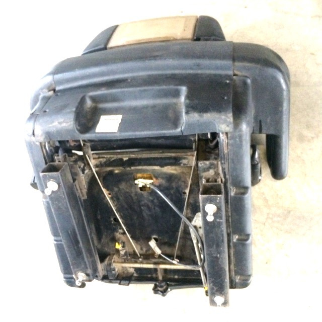 HYSTER seat for forklift - Cabina e interior para Carretilla elevadora: foto 4 HYSTER seat for forklift - Cabina e interior para Carretilla elevadora: foto 4