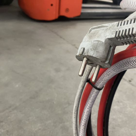 Hawker E 24V/70A - Sistema eléctrico para Equipo de manutención: foto 5 Hawker E 24V/70A - Sistema eléctrico para Equipo de manutención: foto 5