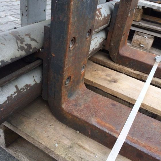 Dürwen UZV25C Fork positioner - Implemento para Equipo de manutención: foto 3 Dürwen UZV25C Fork positioner - Implemento para Equipo de manutención: foto 3
