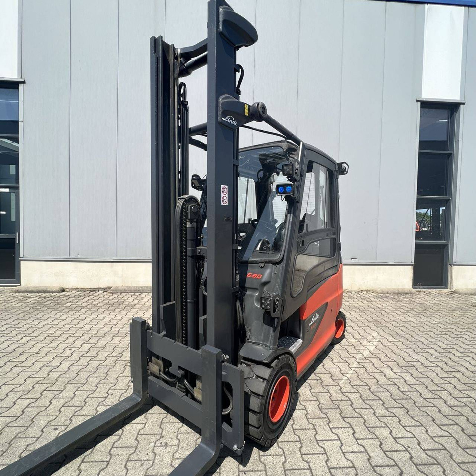 Linde E30/600 HL (387) - Carretilla elevadora eléctrica: foto 1 Linde E30/600 HL (387) - Carretilla elevadora eléctrica: foto 1