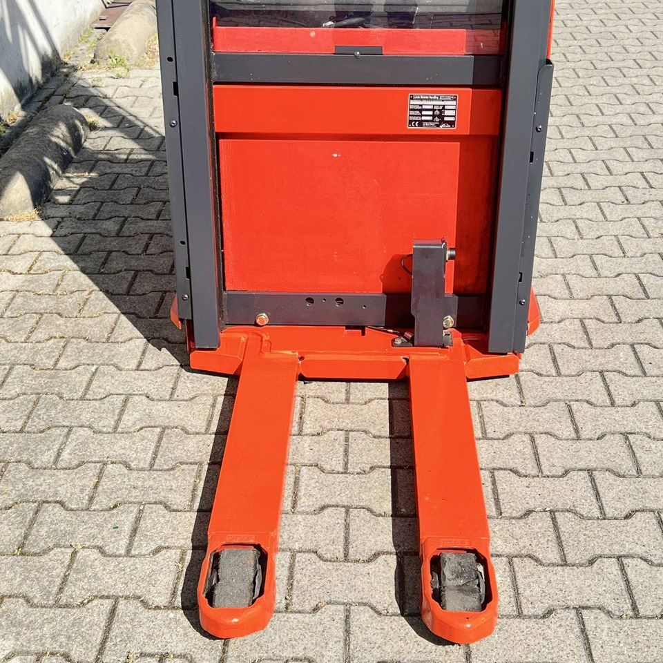 Apilador Linde L16 (1173): foto 12 Apilador Linde L16 (1173): foto 12