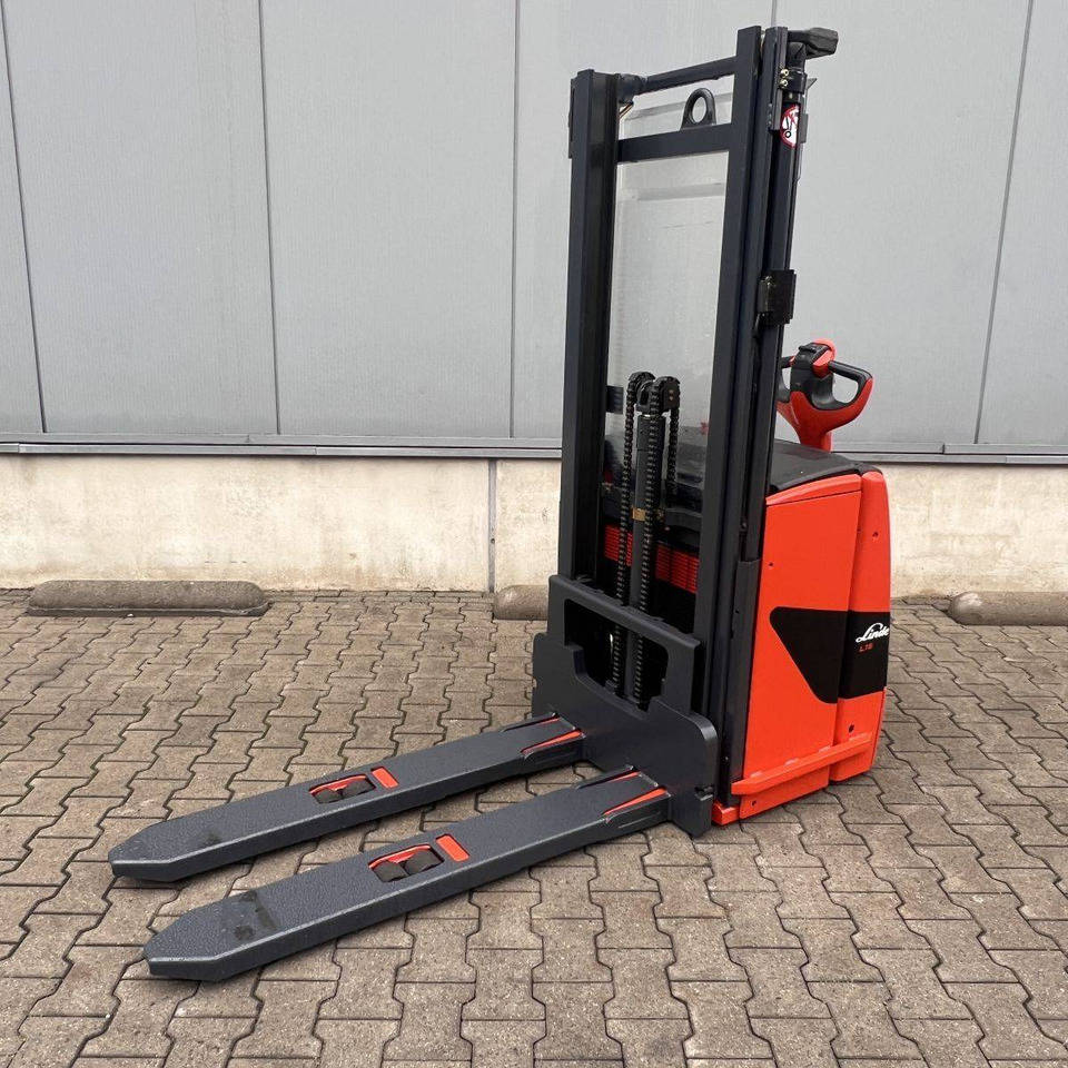 Linde L16 (1173) - Apilador: foto 4 Linde L16 (1173) - Apilador: foto 4