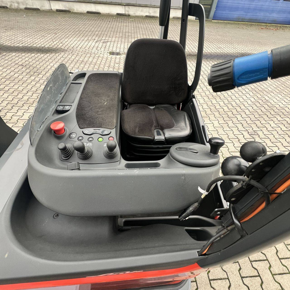 Leasing de Linde R20W (1120) Linde R20W (1120): foto 8 Leasing de Linde R20W (1120) Linde R20W (1120): foto 8