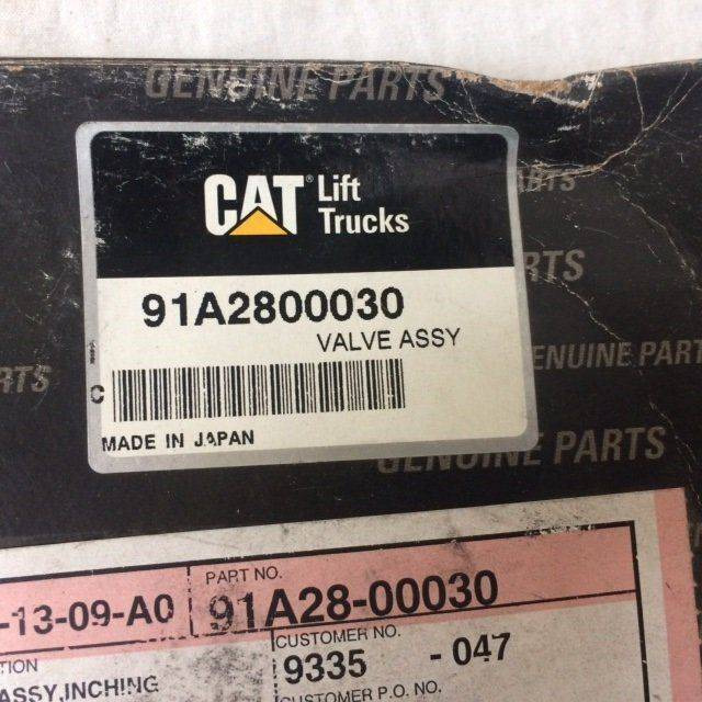 Valve Assy,I for Caterpillar - Válvula hidráulica para Equipo de manutención: foto 2 Valve Assy,I for Caterpillar - Válvula hidráulica para Equipo de manutención: foto 2