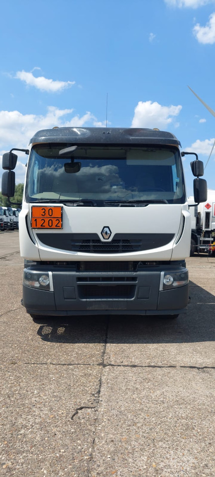 RENAULT - Camión cisterna: foto 3 RENAULT - Camión cisterna: foto 3