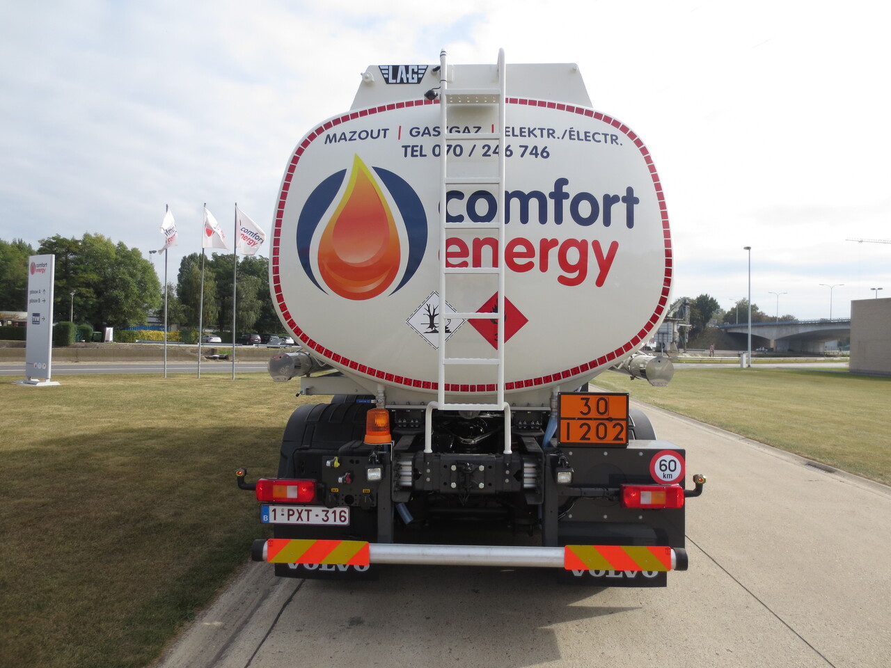 Camión cisterna VOLVO FM: foto 11 Camión cisterna VOLVO FM: foto 11