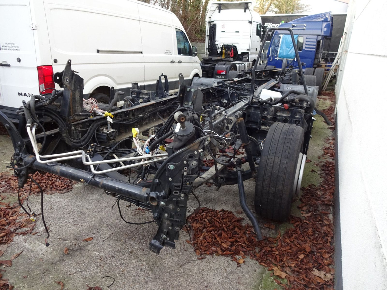 MAN TGX , Chassi mit Hinterachse, Bj-2016 - Cabeza tractora: foto 4 MAN TGX , Chassi mit Hinterachse, Bj-2016 - Cabeza tractora: foto 4