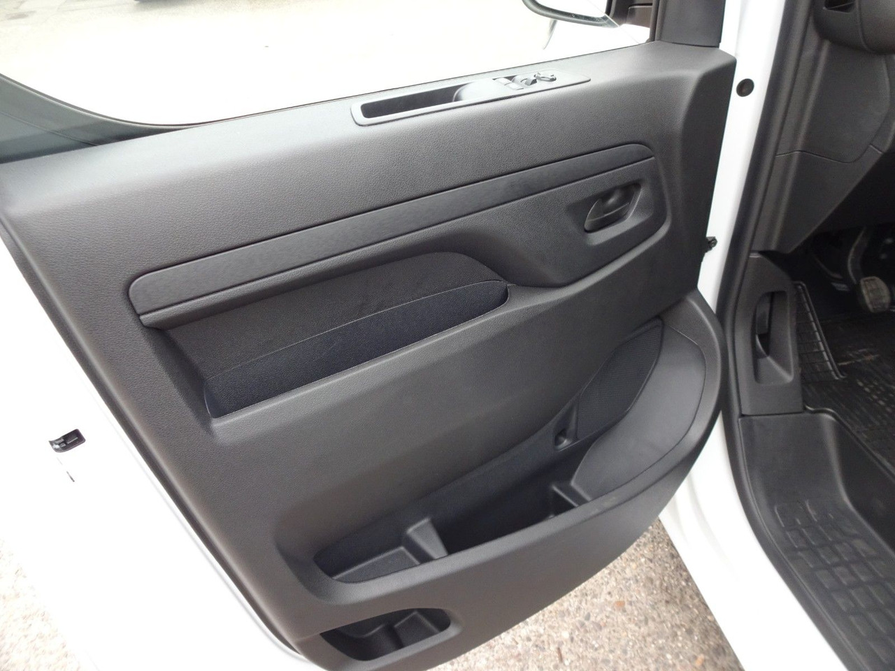 Leasing de  Opel 50 x Vivaro Kasten L1H1, Klima, PDC, Opel 50 x Vivaro Kasten L1H1, Klima, PDC,: foto 13