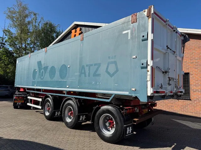 Bulthuis TATA 23 57m3 Stuuras Liftas 10T assen Klep/Deuren + bietenrek Nieuwe APK 8/2026 - Semirremolque volquete: foto 2 Bulthuis TATA 23 57m3 Stuuras Liftas 10T assen Klep/Deuren + bietenrek Nieuwe APK 8/2026 - Semirremolque volquete: foto 2
