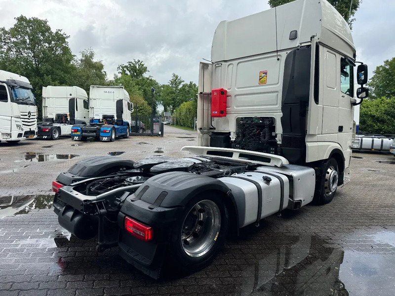 DAF XF 480 Mega SSC 2X tank Standklima Retarder - Cabeza tractora: foto 4 DAF XF 480 Mega SSC 2X tank Standklima Retarder - Cabeza tractora: foto 4