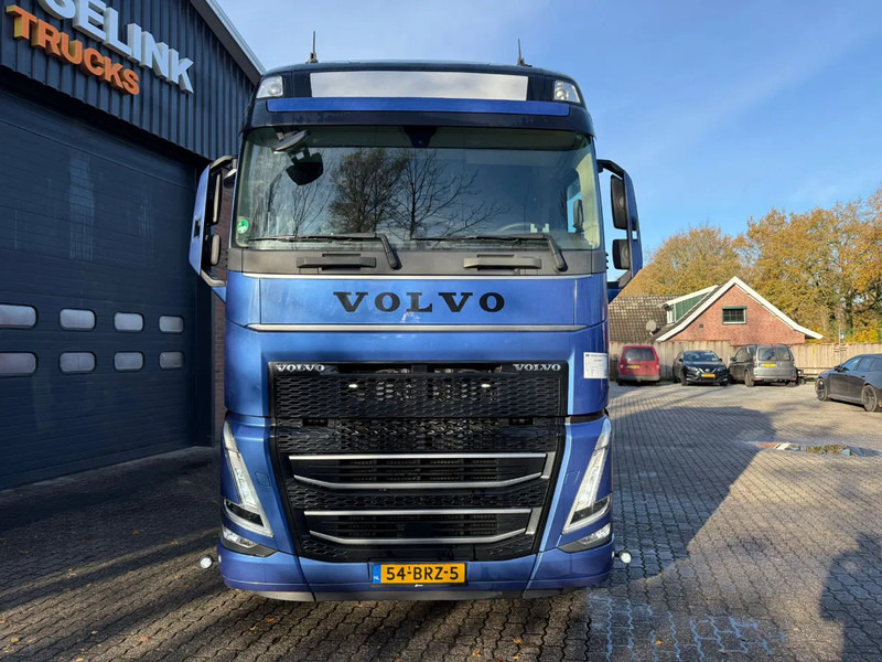 Volvo FH 460 Globetrotter XL 2x tank Standairco 405.369KM! NL Truck - APK 09-2026 - Cabeza tractora: foto 5 Volvo FH 460 Globetrotter XL 2x tank Standairco 405.369KM! NL Truck - APK 09-2026 - Cabeza tractora: foto 5