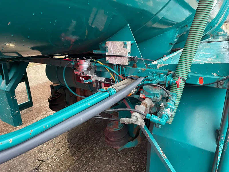 Semirremolque cisterna EKW 36m3 RVS Mestoplegger 2x Stuuras VMA Bemonstering Borger pomp: foto 10
