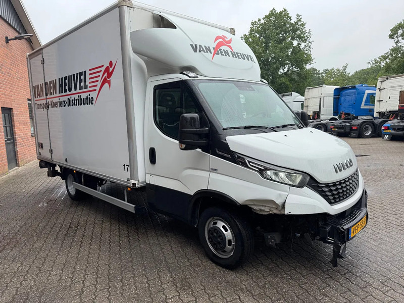 Iveco Daily 35C18 Koffer Airco 750KG Laadklep LBW Automatic! - Furgón: foto 2 Iveco Daily 35C18 Koffer Airco 750KG Laadklep LBW Automatic! - Furgón: foto 2