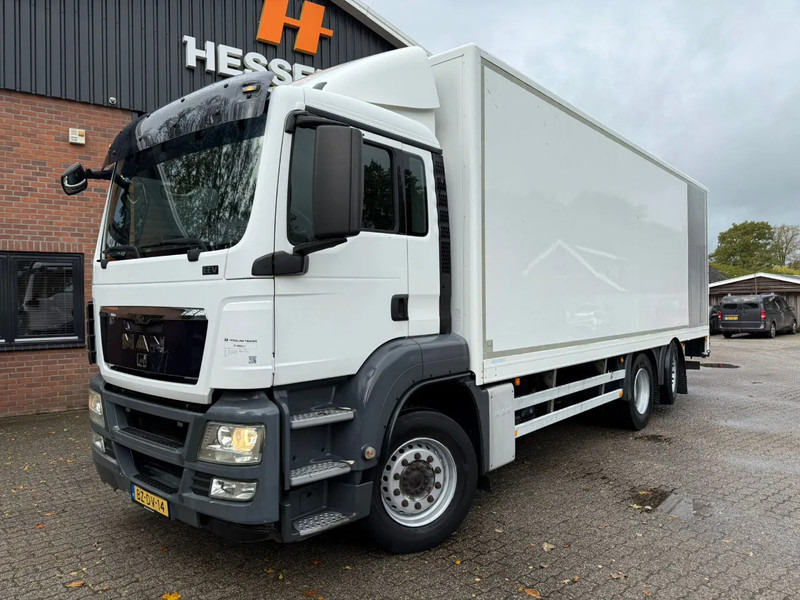 MAN TGS 26.320 Koffer Stuuras AHK 2.500KG LBW 319.460KM! NL Truck - Camión caja cerrada: foto 1 MAN TGS 26.320 Koffer Stuuras AHK 2.500KG LBW 319.460KM! NL Truck - Camión caja cerrada: foto 1