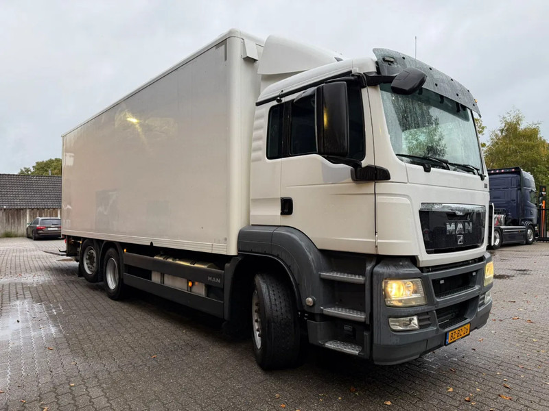 MAN TGS 26.320 Koffer Stuuras AHK 3.000KG LBW 373.230KM! NL Truck APK/TUV 18-03-2026 - Camión caja cerrada: foto 2 MAN TGS 26.320 Koffer Stuuras AHK 3.000KG LBW 373.230KM! NL Truck APK/TUV 18-03-2026 - Camión caja cerrada: foto 2