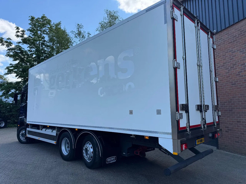 Mercedes-Benz Actros 2748 6X2 Bigspace AHK 623.380KM! 8.1M Heiwo box, Stuuras, Top condition - Camión caja cerrada: foto 3 Mercedes-Benz Actros 2748 6X2 Bigspace AHK 623.380KM! 8.1M Heiwo box, Stuuras, Top condition - Camión caja cerrada: foto 3