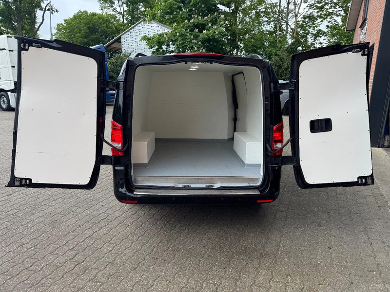 Furgoneta pequeña Mercedes-Benz Vito 114 CDI AUT Lang Airco Navi Leder Isolierte kasten APK 02/2026 261.710KM: foto 5