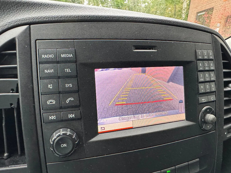 Furgoneta pequeña Mercedes-Benz Vito 114 CDI AUT Lang Airco Navi Leder Isolierte kasten APK 02/2026 261.710KM: foto 10