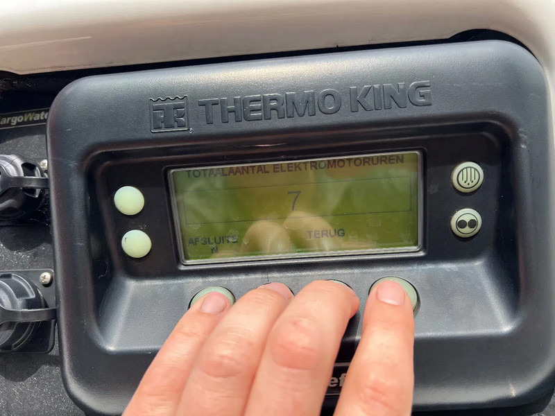 Semirremolque isotérmico Schmitz Cargobull SKO 24 Thermo King SLX Spectrum Multitemp Stuuras LBW: foto 15