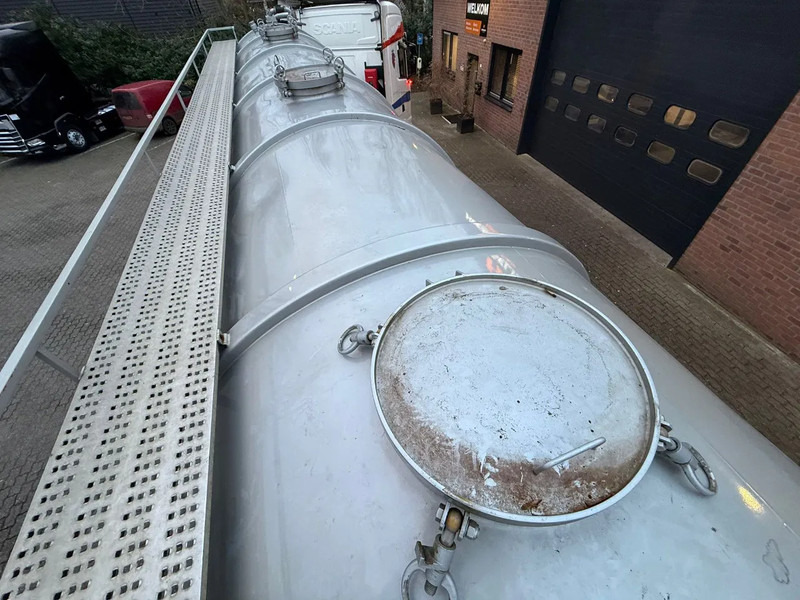 Semirremolque cisterna Vogelzang 36.5m3 RVS Mestoplegger Geijkte weging Bemonstering 2x Stuuras: foto 11 Semirremolque cisterna Vogelzang 36.5m3 RVS Mestoplegger Geijkte weging Bemonstering 2x Stuuras: foto 11