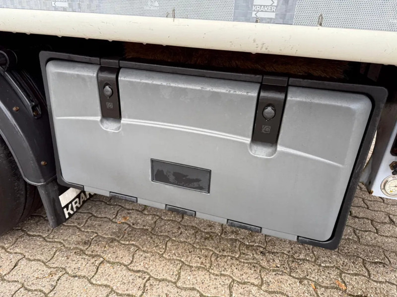 Leasing de kraker 2X K-Force 92m3 Alcoa SAF Tyrepilot Liftas 8MM Cargo Floor kraker 2X K-Force 92m3 Alcoa SAF Tyrepilot Liftas 8MM Cargo Floor: foto 16 Leasing de kraker 2X K-Force 92m3 Alcoa SAF Tyrepilot Liftas 8MM Cargo Floor kraker 2X K-Force 92m3 Alcoa SAF Tyrepilot Liftas 8MM Cargo Floor: foto 16