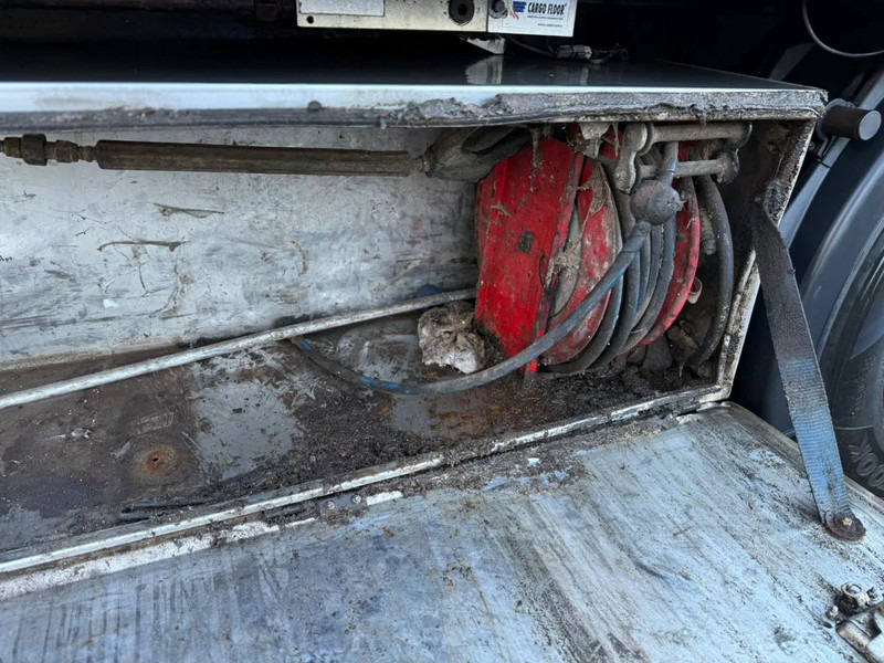 Semirremolque piso movil kraker 92m3 Cargo floor 5 year old! Liftas Afstandsbediening APK/TUV 18-09-2026: foto 13