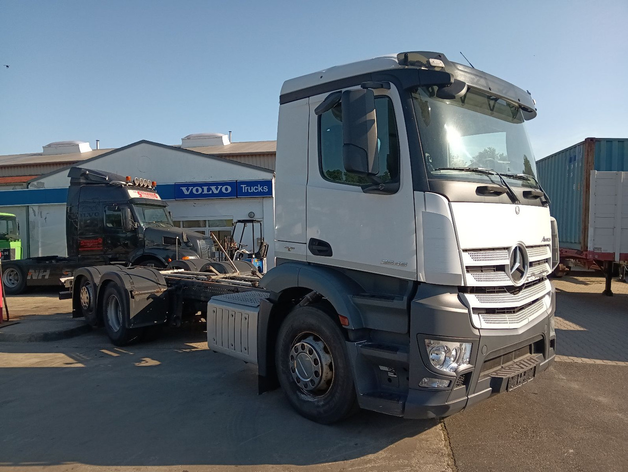 Mercedes-Benz ANTOS 2545 6x2 Lenkachse Luft/Luft PTO AHK - Camión chasis: foto 4 Mercedes-Benz ANTOS 2545 6x2 Lenkachse Luft/Luft PTO AHK - Camión chasis: foto 4