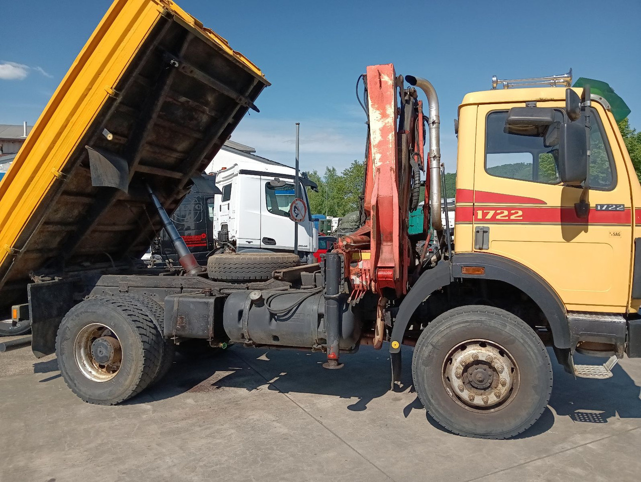 Mercedes-Benz SK 1722 AK 4x4 Blatt Schalter PalfingerPK10500A4 - Camión volquete, Camión grúa: foto 2 Mercedes-Benz SK 1722 AK 4x4 Blatt Schalter PalfingerPK10500A4 - Camión volquete, Camión grúa: foto 2