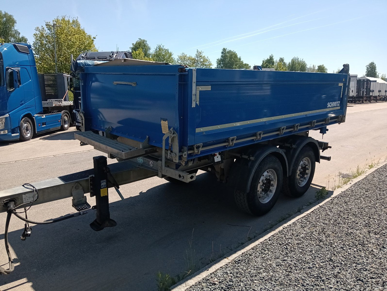 Schmitz Cargobull ZKI 18 Tandem 3-Seiten Kipper ALU ALCOA Rollplan - Remolque volquete: foto 3 Schmitz Cargobull ZKI 18 Tandem 3-Seiten Kipper ALU ALCOA Rollplan - Remolque volquete: foto 3