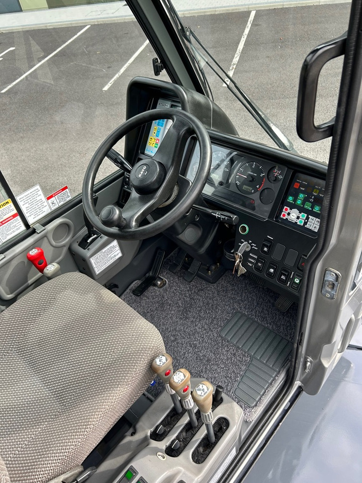 Autogrúa KATO 13 Ton City Crane - Excellent Condition: foto 34 Autogrúa KATO 13 Ton City Crane - Excellent Condition: foto 34