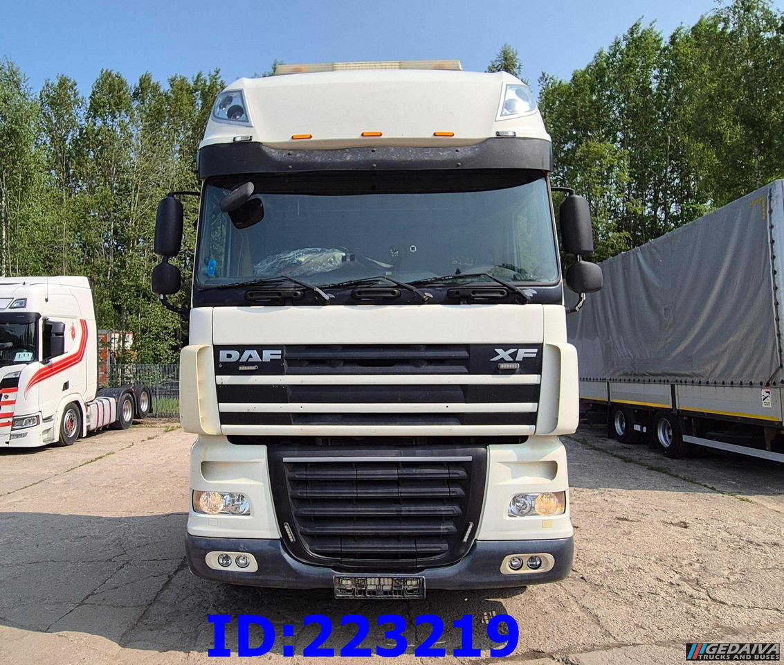 DAF XF 105.460 6X2 (10 tyre) Retarder Euro5 - Cabeza tractora: foto 2 DAF XF 105.460 6X2 (10 tyre) Retarder Euro5 - Cabeza tractora: foto 2