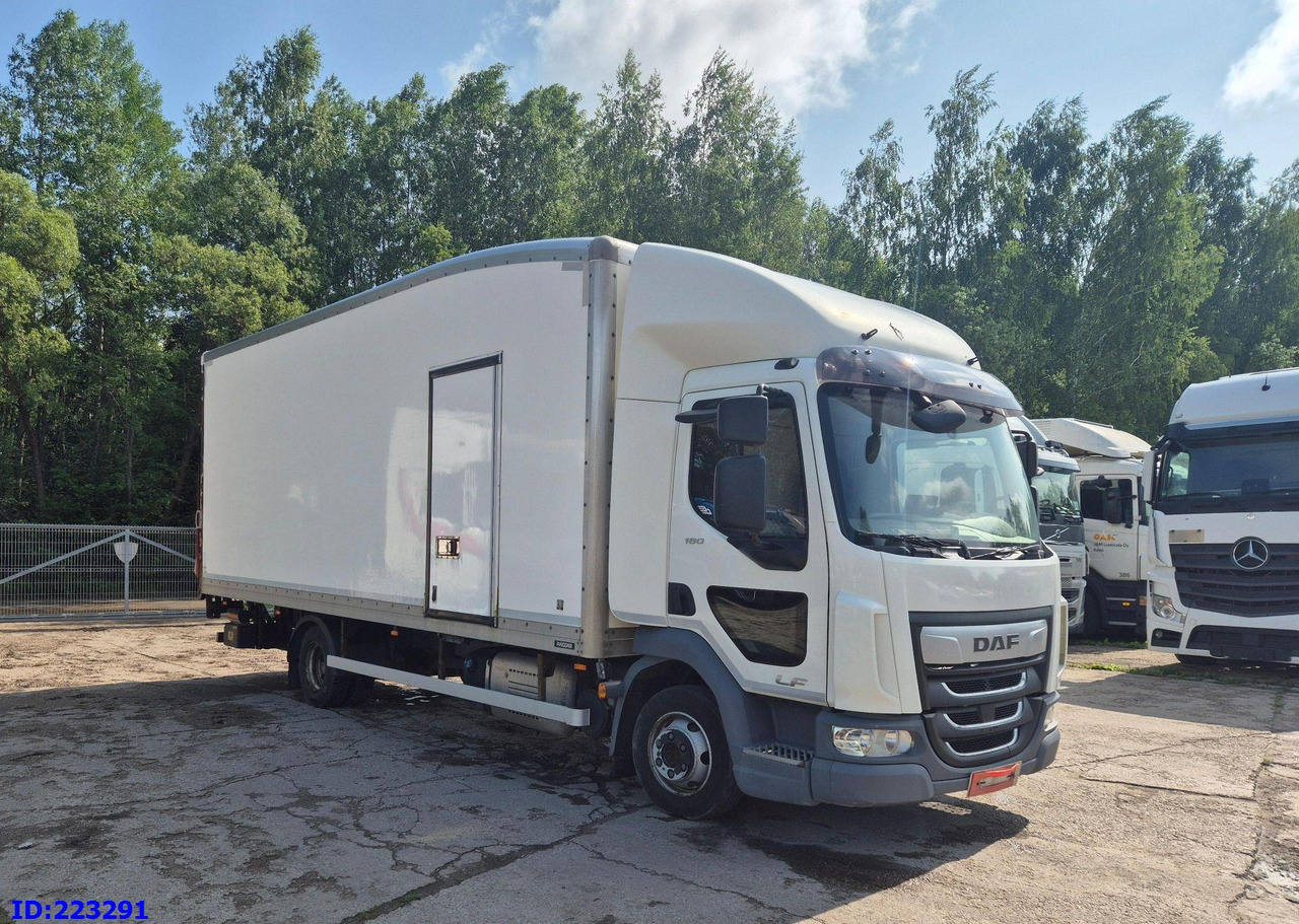 DAF LF 180 FA - Euro6 - Manual - Camión caja cerrada: foto 4 DAF LF 180 FA - Euro6 - Manual - Camión caja cerrada: foto 4