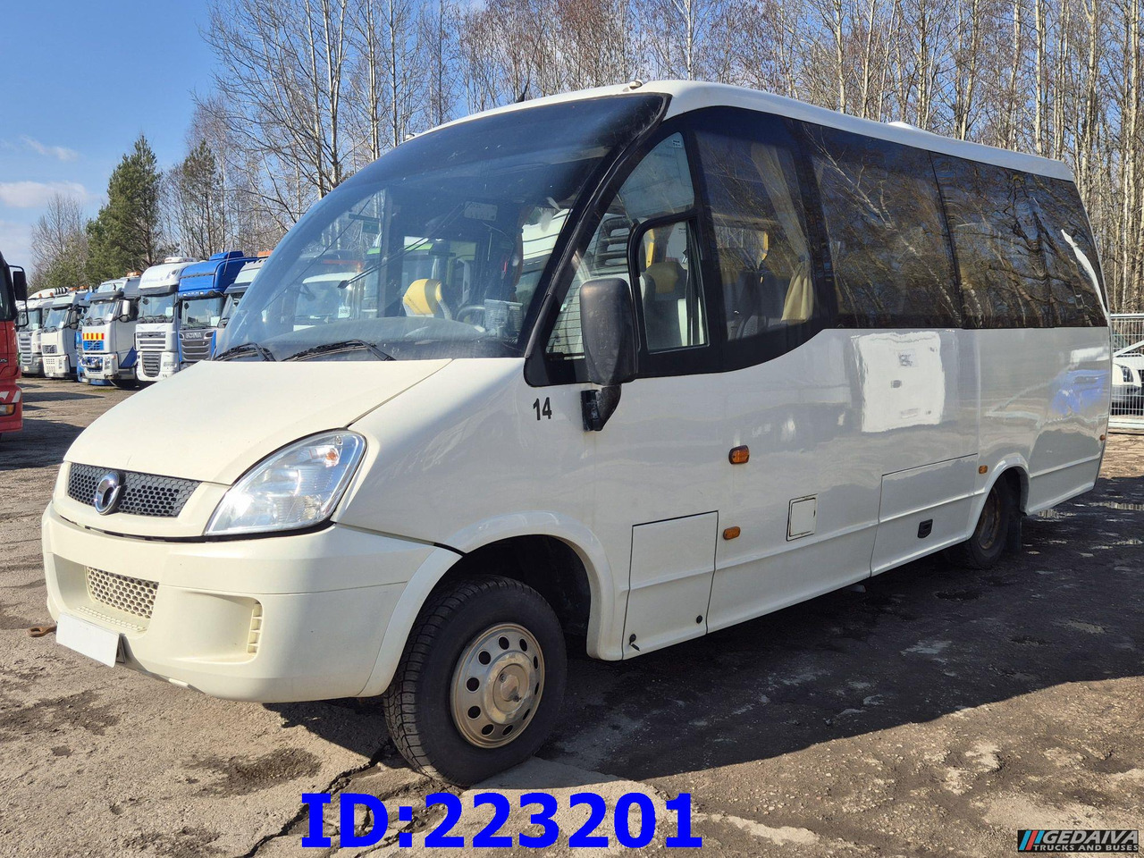 IVECO Wing 25-seater (Engine problem) - Autocar: foto 1 IVECO Wing 25-seater (Engine problem) - Autocar: foto 1
