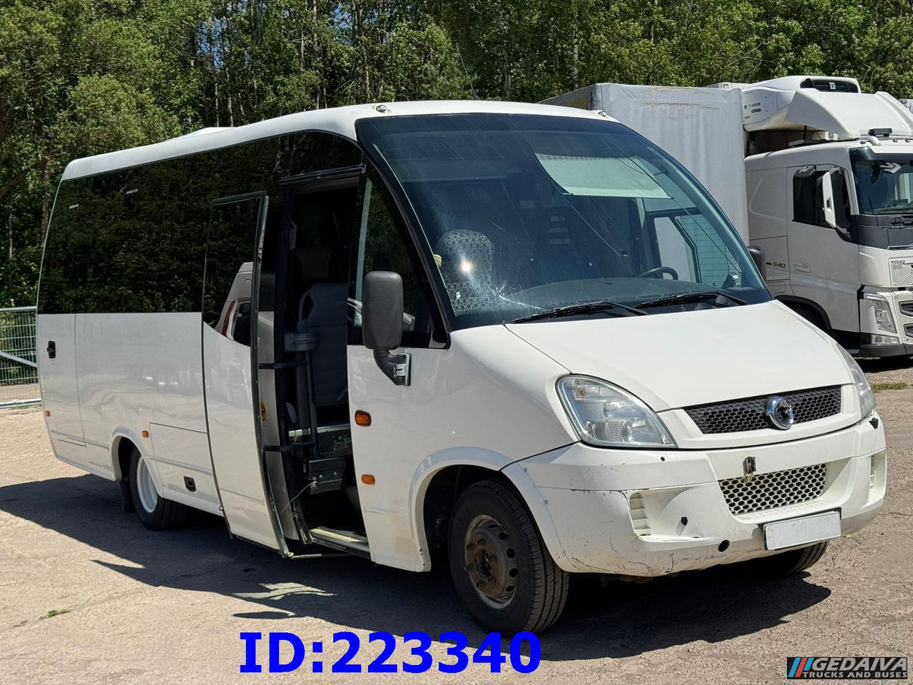 IVECO Wing Euro5 25 places - Autocar: foto 2 IVECO Wing Euro5 25 places - Autocar: foto 2