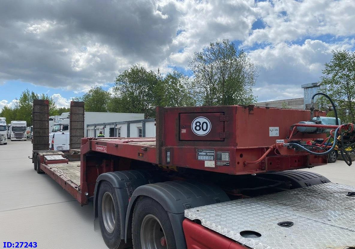 LANGENDORF Satbue 20/28 - Low bed - Semirremolque góndola rebajadas: foto 2 LANGENDORF Satbue 20/28 - Low bed - Semirremolque góndola rebajadas: foto 2