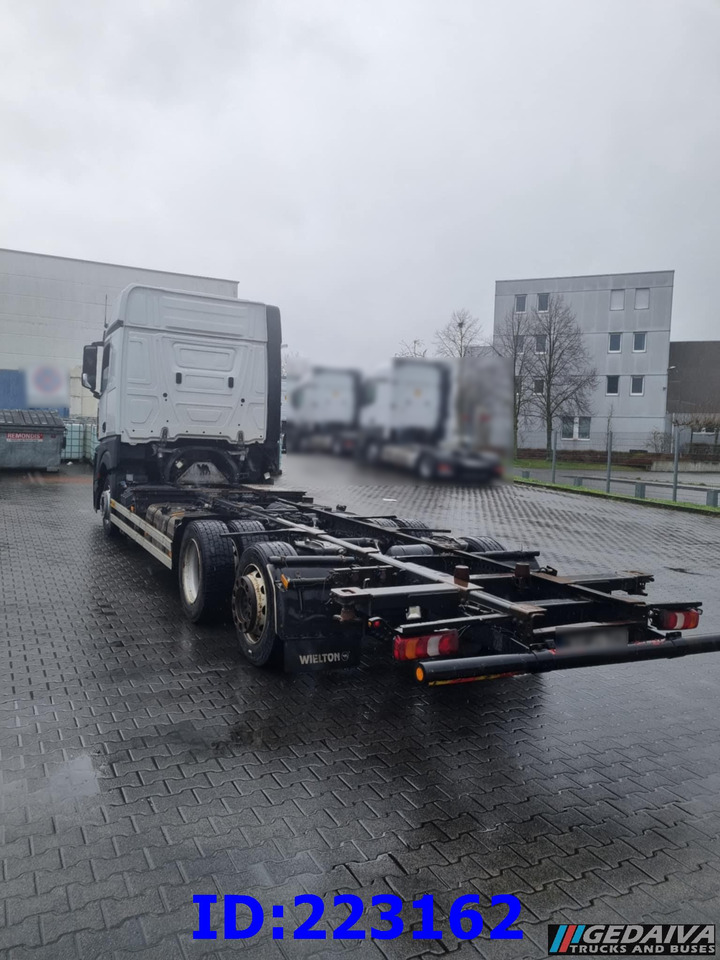 MERCEDES-BENZ Actros 2542 BDF 6x2 Euro6 - Camión chasis: foto 5 MERCEDES-BENZ Actros 2542 BDF 6x2 Euro6 - Camión chasis: foto 5