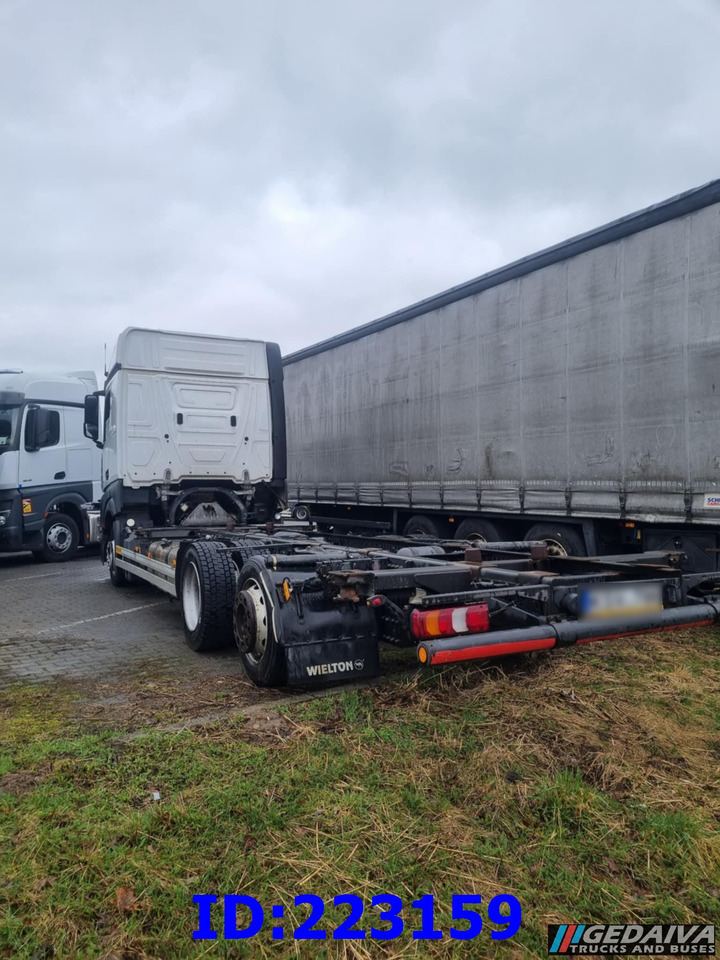 MERCEDES-BENZ Actros 2542 BDF 6x2 Euro6 - Camión chasis: foto 4 MERCEDES-BENZ Actros 2542 BDF 6x2 Euro6 - Camión chasis: foto 4