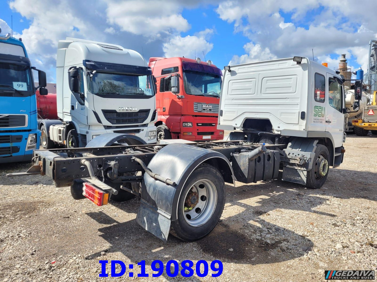 MERCEDES-BENZ Atego 1425 - Camión chasis: foto 5 MERCEDES-BENZ Atego 1425 - Camión chasis: foto 5