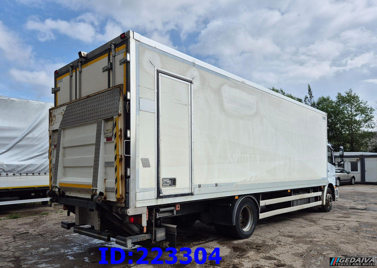 MERCEDES-BENZ Axor 1829 Euro5 - Camión frigorífico: foto 4 MERCEDES-BENZ Axor 1829 Euro5 - Camión frigorífico: foto 4