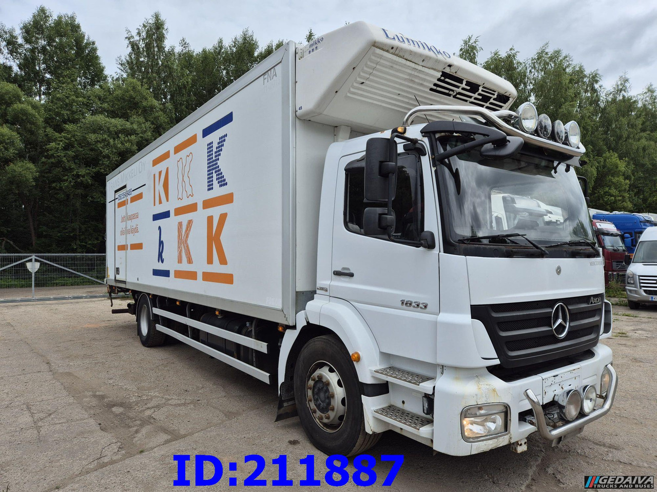 MERCEDES-BENZ Axor 1833 - Manual - Camión frigorífico: foto 3 MERCEDES-BENZ Axor 1833 - Manual - Camión frigorífico: foto 3