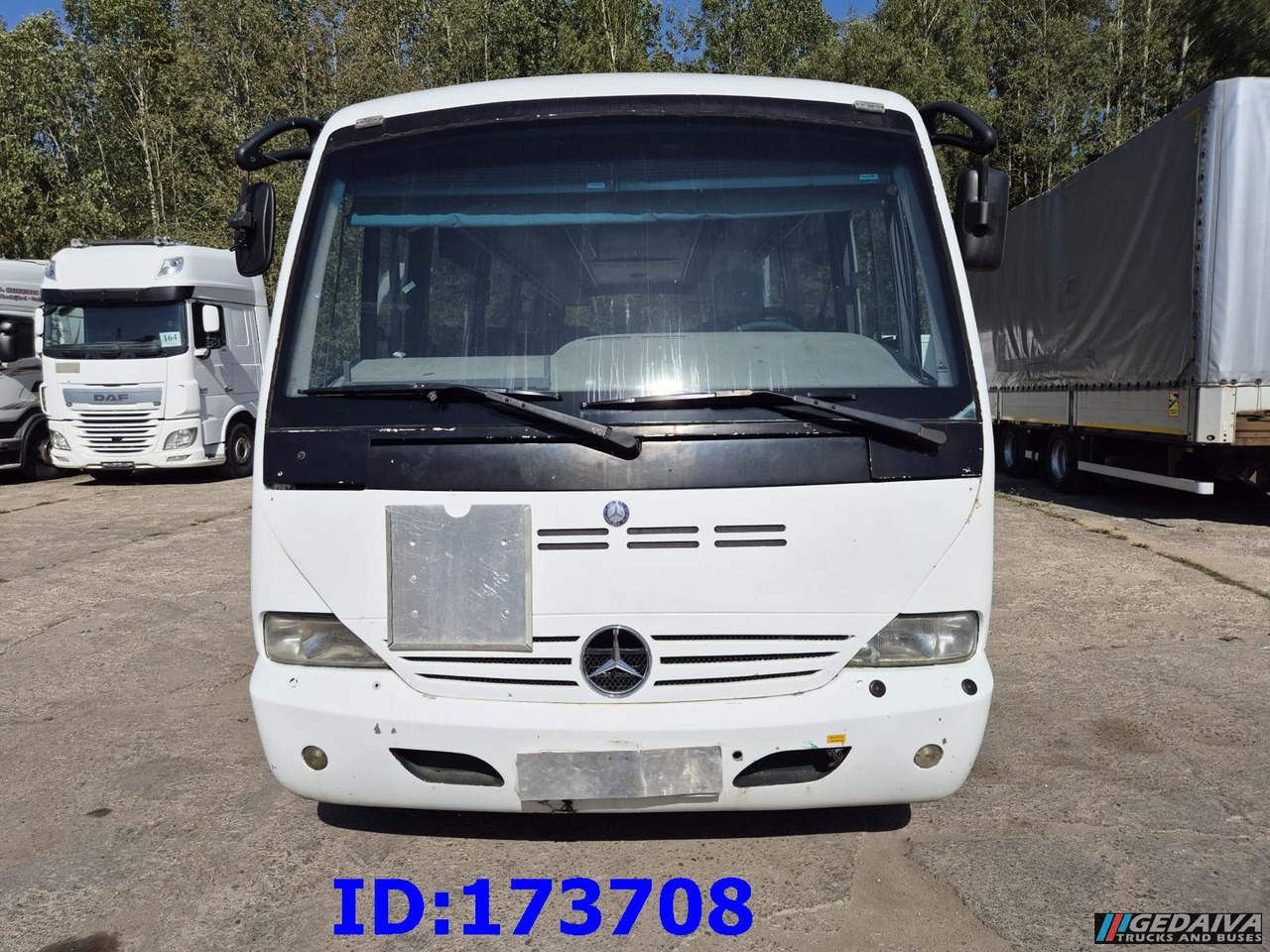 MERCEDES-BENZ Medio 30 Seat - Autocar: foto 2 MERCEDES-BENZ Medio 30 Seat - Autocar: foto 2