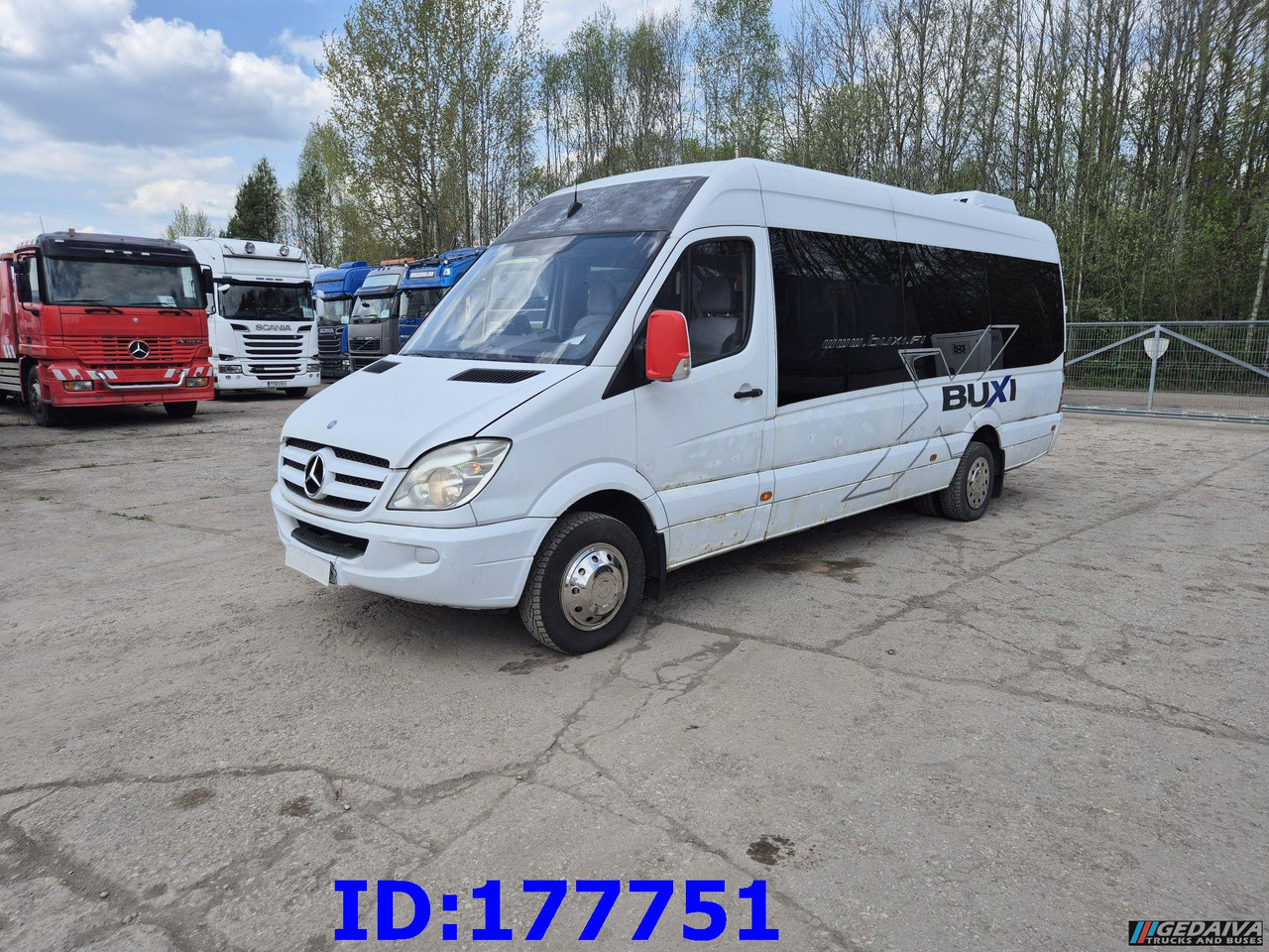 MERCEDES-BENZ Sprinter 518 - VIP - 17-seater - Autocar: foto 2 MERCEDES-BENZ Sprinter 518 - VIP - 17-seater - Autocar: foto 2